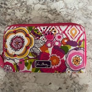 New Vera Bradley Wallet